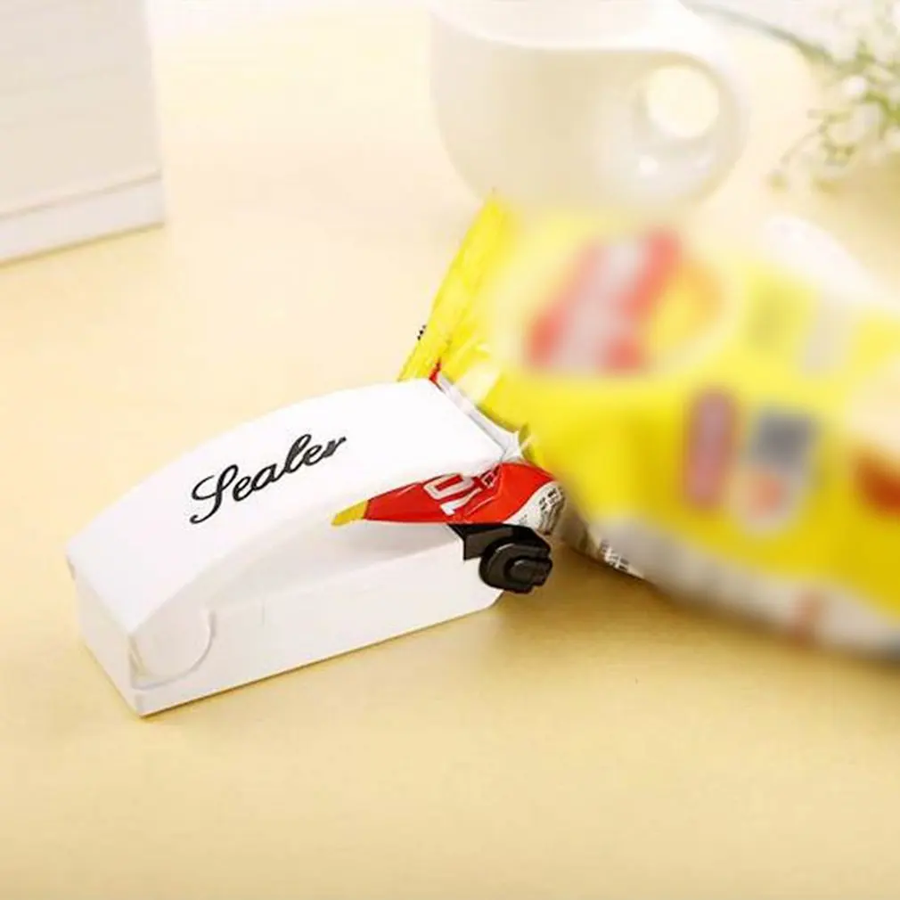 

Mini Bag Sealer Portable Heat Sealing Machine Food Clip Snack Candy Packaging Heat Sealer Manual Bag Closer Clip Kitchen Tool