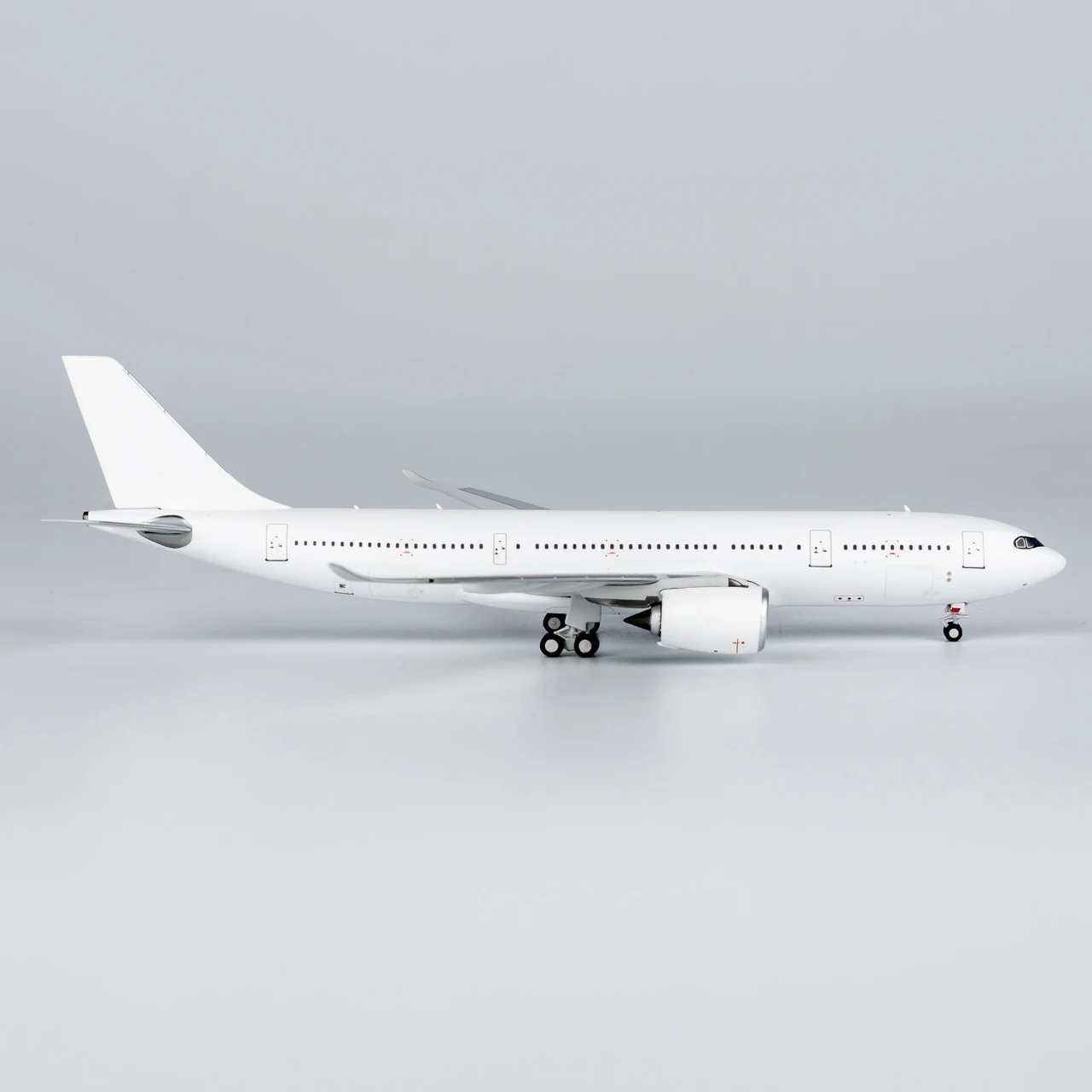 Коллекционный самолет из сплава 67000 подарочная модель NG 1:400 пустая Airbus A330-800 литая