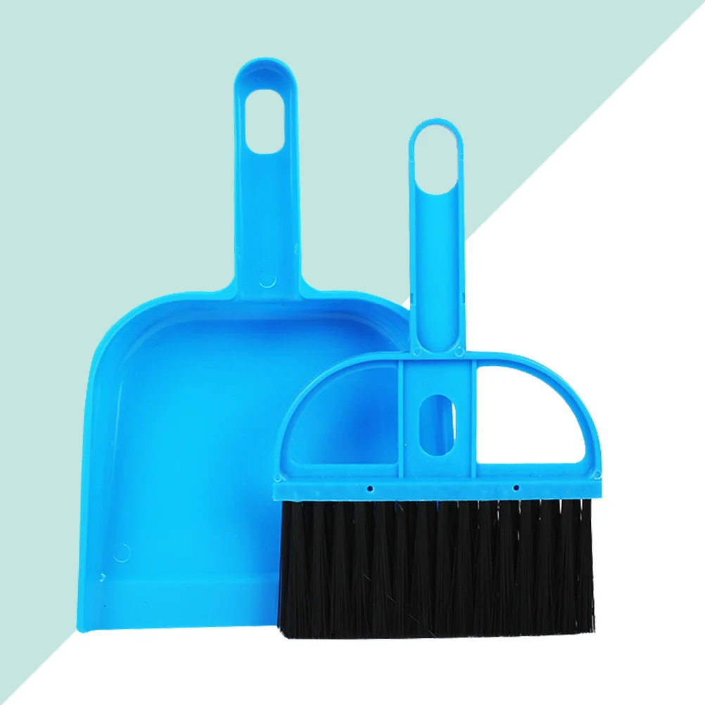 

1 Set Durable Practical Portable Mini Dustpan and Broom Set for Hamsters Guinea Pigs Hedgehogs Chinchillas