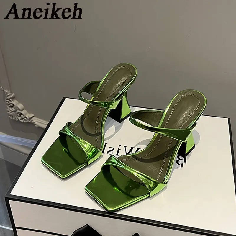 

Aneikeh 2024 лакированные шлепанцы в странном Стиле Женские Простые сандалии на высоком каблуке с квадратным носком и открытым носком для офиса и семьи