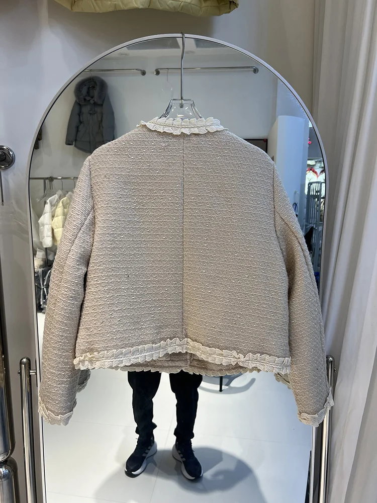 Женский пуховик во французском стиле новинка зимы 2024 теплая куртка на белом