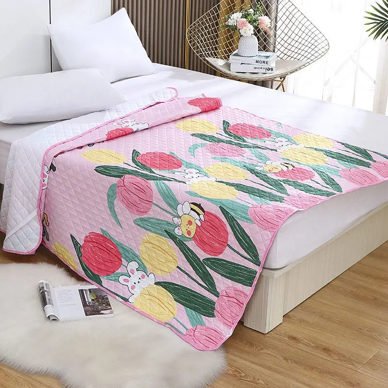 

Non-Slip Bed Mat Quilting Bed Mattress Protector Pad Topper Mattress Protection Bed Protective Pad Thin Bed Mattress Cover Mat