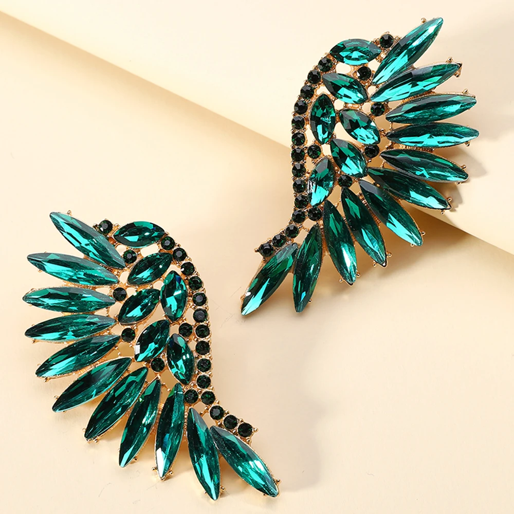 

Charm Fairy Wing Hollow Full Geometric Crystal Stud Earrings For Women Luxury Vintage Design Wedding Party Jewelry Accessories