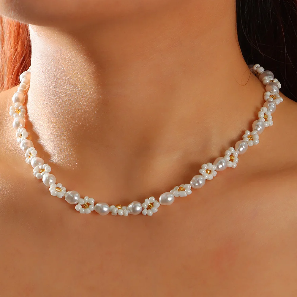 

Bohemian Daisy Beads Faux Pearl Choker Necklace for Women Sweet Fashion Party Necklace Jewelry Gifts AM4321