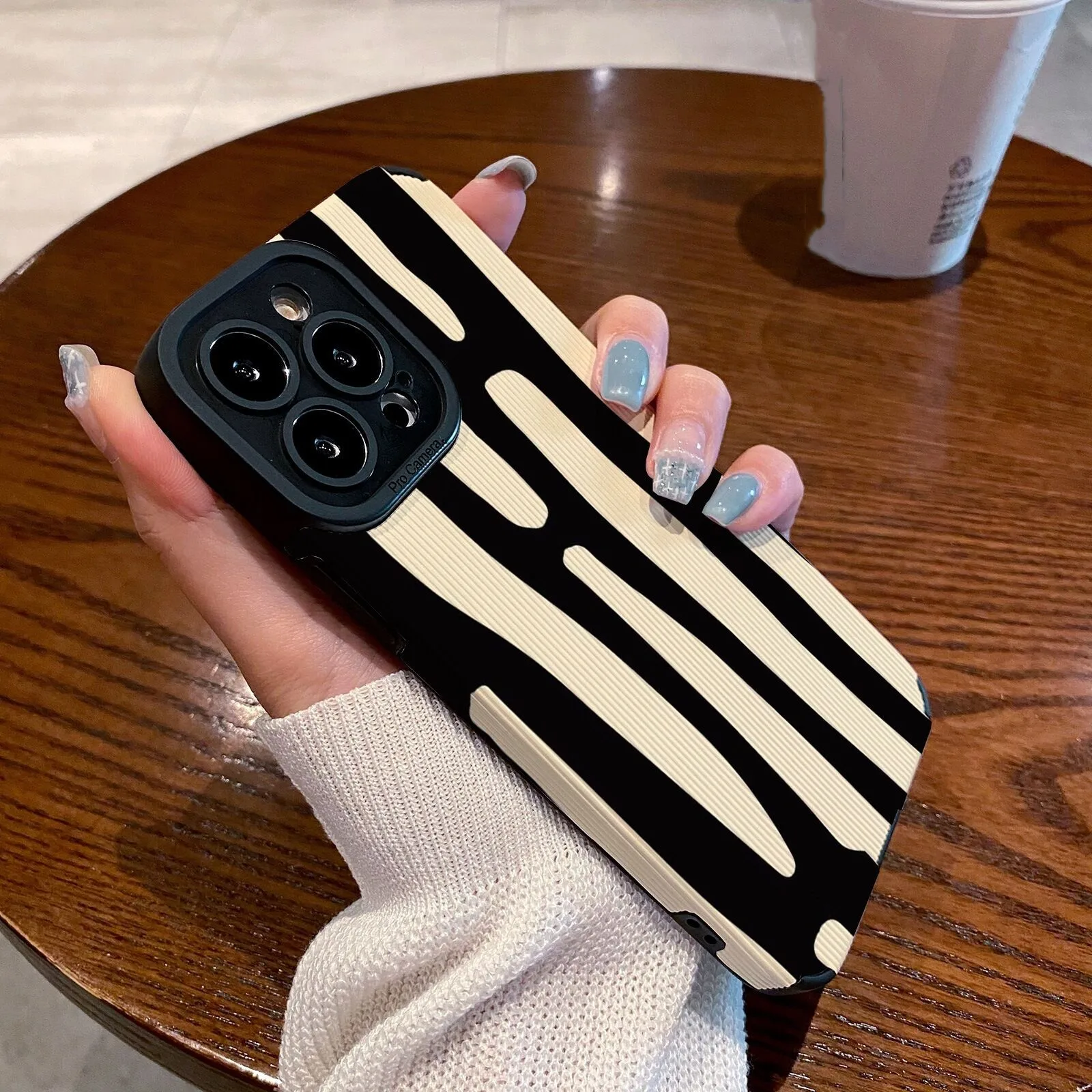 

Zebra-stripe phone case for iphone 14 plus 13 pro max 11 12 mini Camera protection tpu cover for iphone xr xs x 7 plus 8 flowers