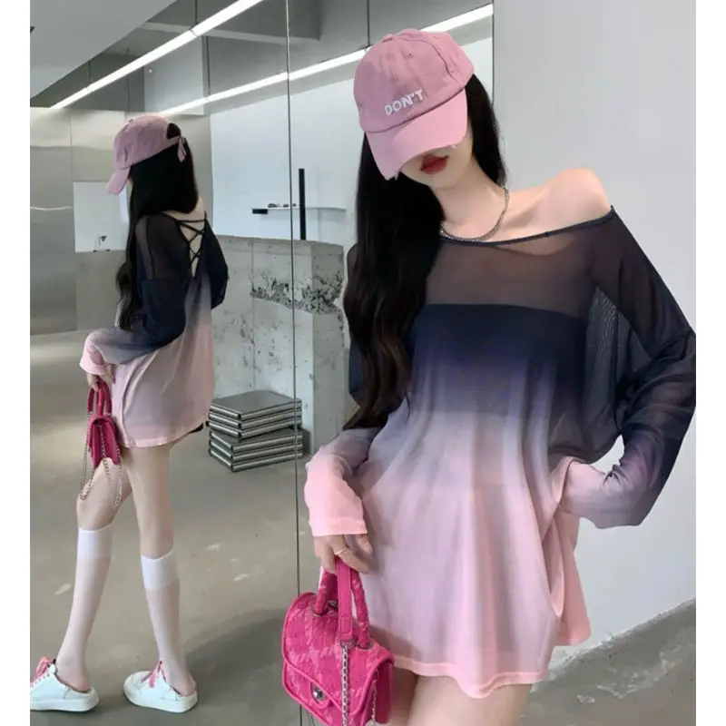 

Градиентная футболка с открытой спиной, Готическая футболка с графическим рисунком, футболка оверсайз, Y2k, аксессуары, топ, дикая тонкая про...