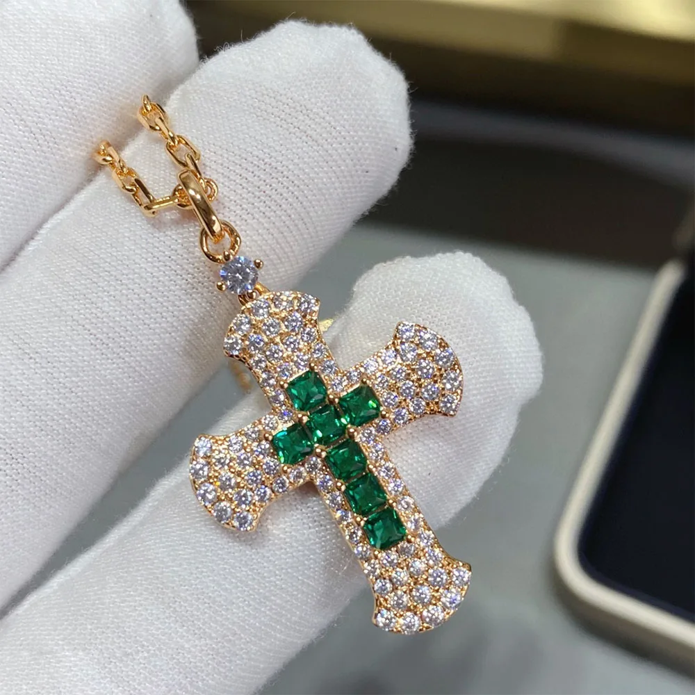 

Fashion Luxury Quality Rose V Gold Shiny Crystal Green Stone Cross Pendant Necklace Chunky Chain For Women Jesus Hip Hop Jewelry