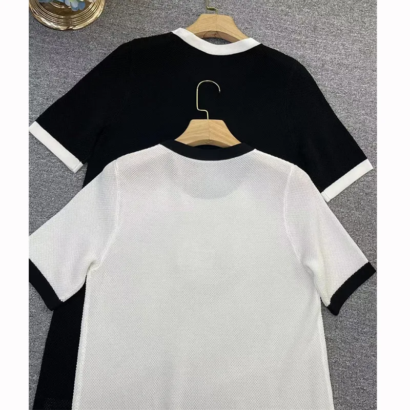 Летнее женское платье из качественного трикотажа с бисером и вышивкой цветов F105.