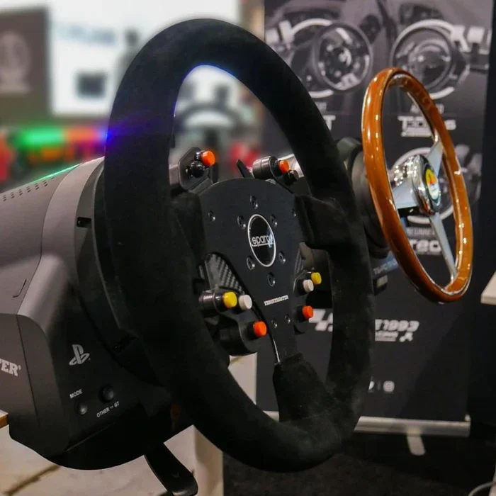 Поверхность рулевого колеса для F1 SF1000 SPARCO R383 P310