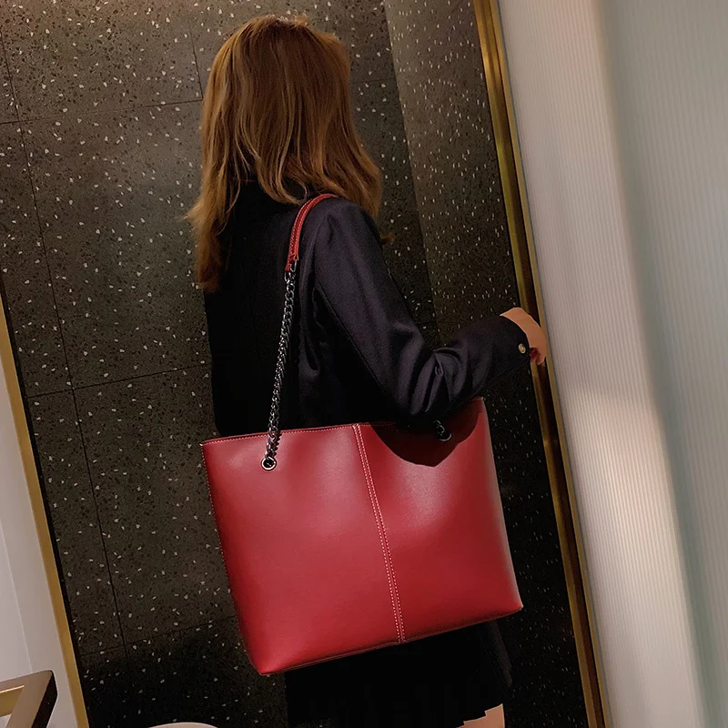 

Women Casual Hand Bags Ladies Chain Handbags Famous Brand Large Leather Shoulder Bag Women High Quality Big Tote Bag Sac A Main