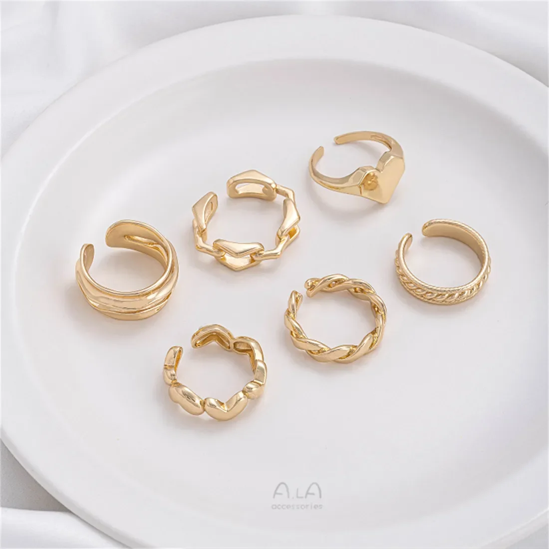 Кольцо Love в форме сердца с обернутым жареным тестом 14 карат европейское и