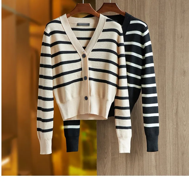 Black Casual Knitting Korean Style Calssic Designing Loose Striped Kahki Cadigans Sweaters Tops High Quality