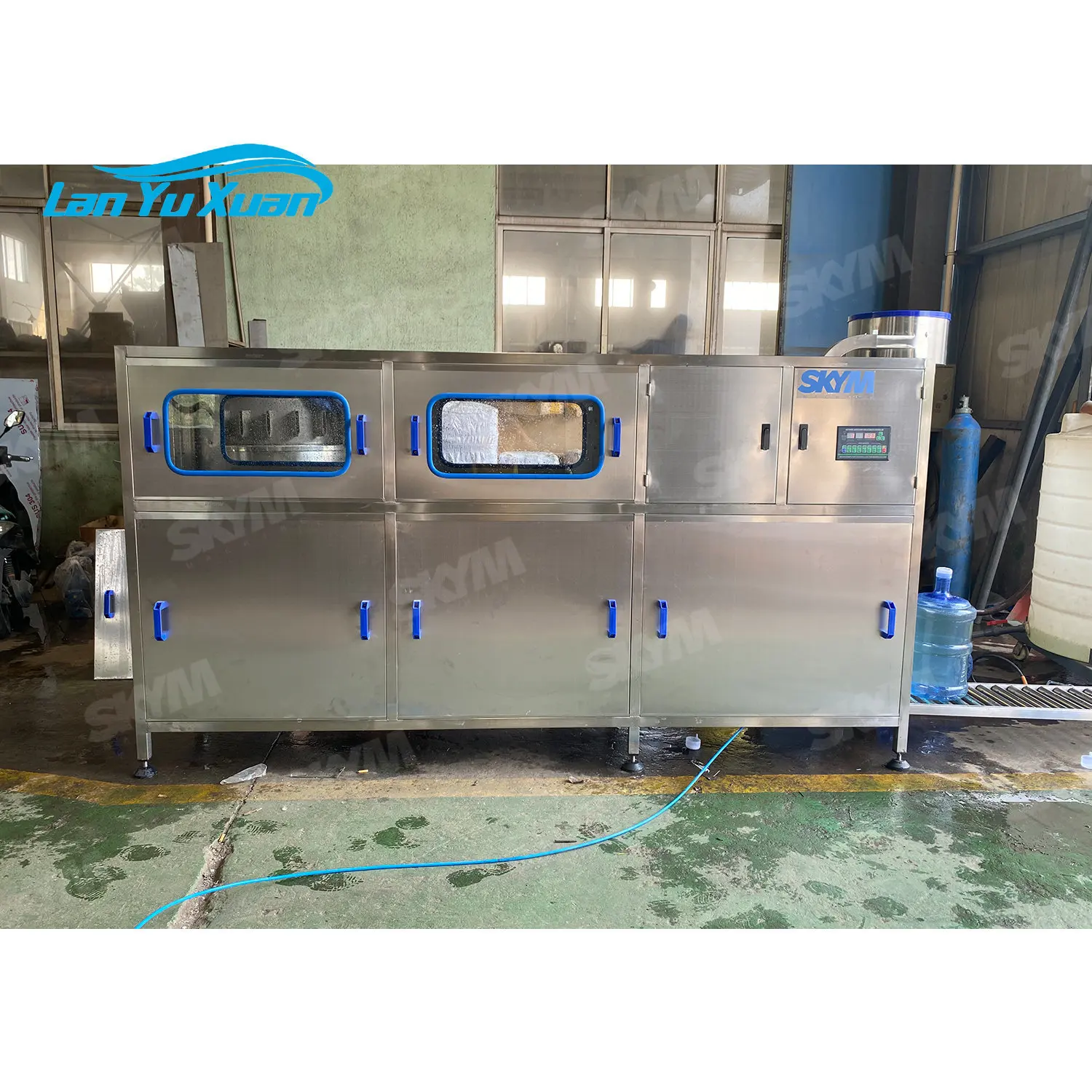 Рисунок 5 - 5 галлонов, машина для розлива и укупорки