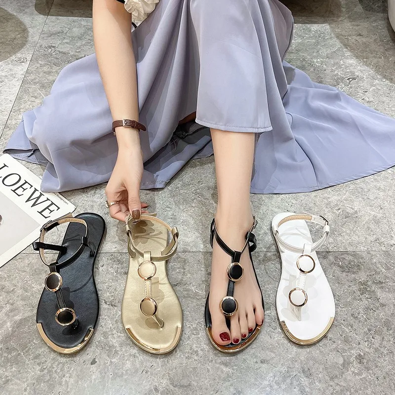2022 New Summer Sandals Women's Fashion Casual Beach Outdoor Flip-Flops Sandals Metal Decoration Ladies Flat Shoes Large Size 43