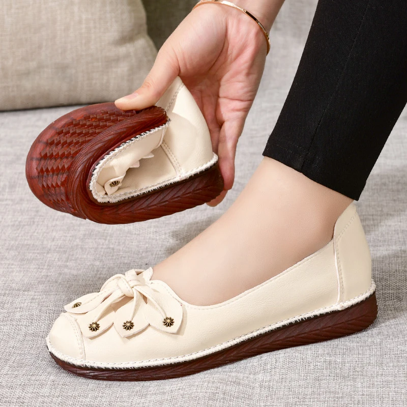 

Туфли женские из ПУ кожи, однотонные дышащие кроссовки для мам, на мягкой подошве, модная летняя обувь в ретро стиле