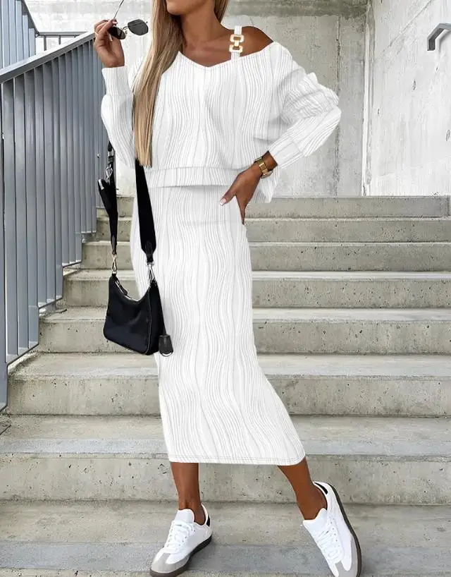 

Elegant Skirts Two Piece Set Women Outfit Long Sleeve Textured Top & Chain Decor Sleeveless Dress Set Autumn Fashion Casual