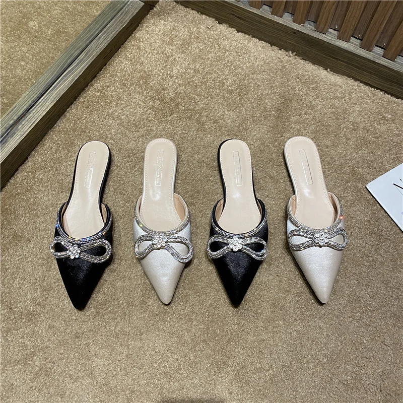 

Flat bottom one foot pedal Baotou half slippers female 2021 new style summer outer wear pointed rhinestone flat sandals