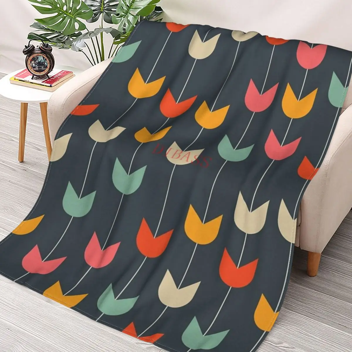 

Фланелевое покрывало с 3D принтом тюльпанов