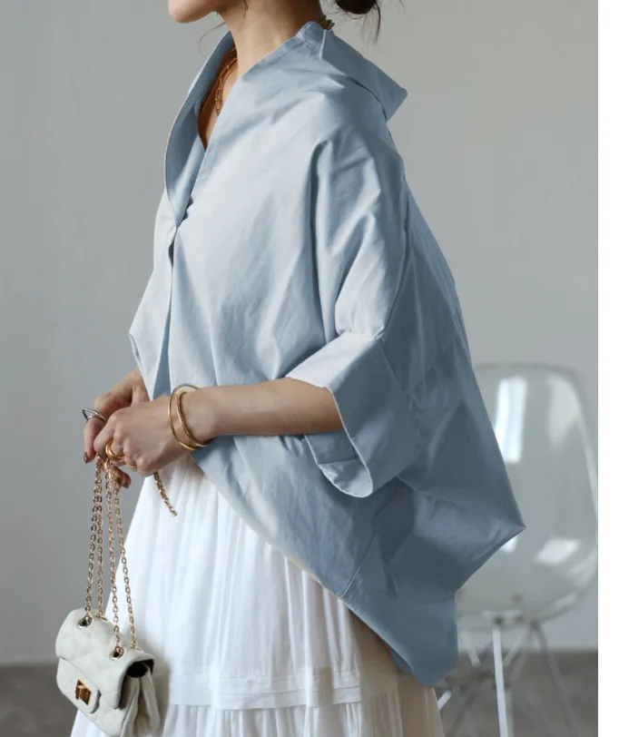 

Women's Loose Casual Quality Loose Bat Sleeve V-neck Shirt Shirt Women's Japanese And Korean Fashion Style Suitable For Shopping