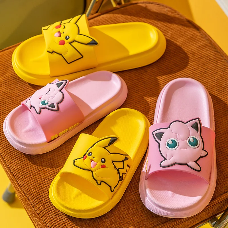 

Тапочки Kawaii Anime Pokemon Bandai Pikachu детские домашние для спальни ванной для отдыха летние пляжные Нескользящие сандалии для путешествий