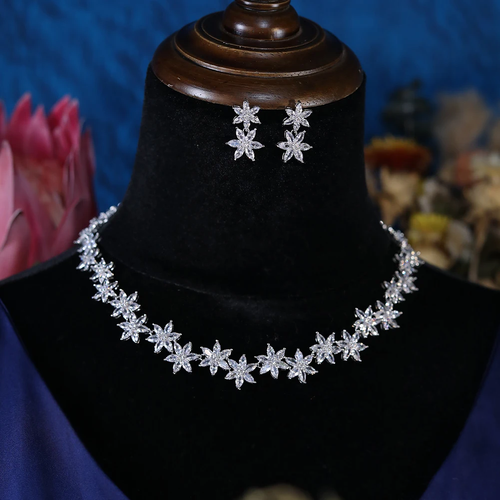 Женский Свадебный комплект из колье и серёг с фианитом