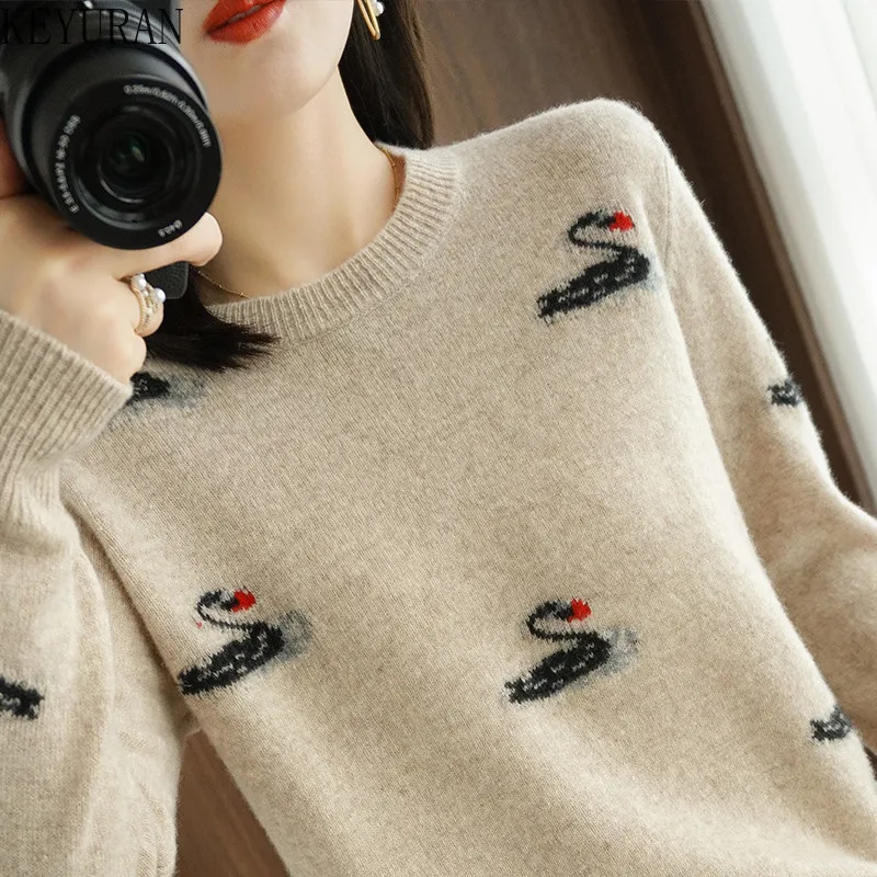 

Женский жаккардовый свитер с лебедем, теплый вязаный пуловер с круглым вырезом и длинным рукавом, свободный джемпер, черный, белый, хаки, вес...