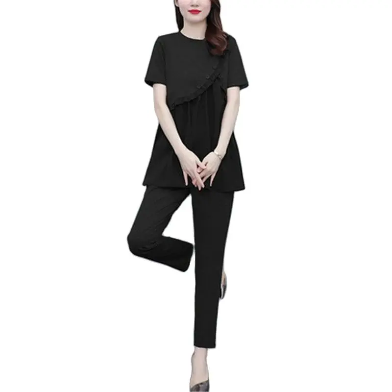 Костюм женский летний из двух предметов с короткими рукавами A891