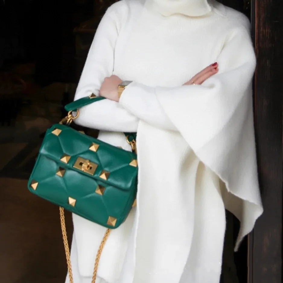 

New European and American women's bags sheepskin rhombus chain large rivet bag handheld small square bag flip large capacity bag