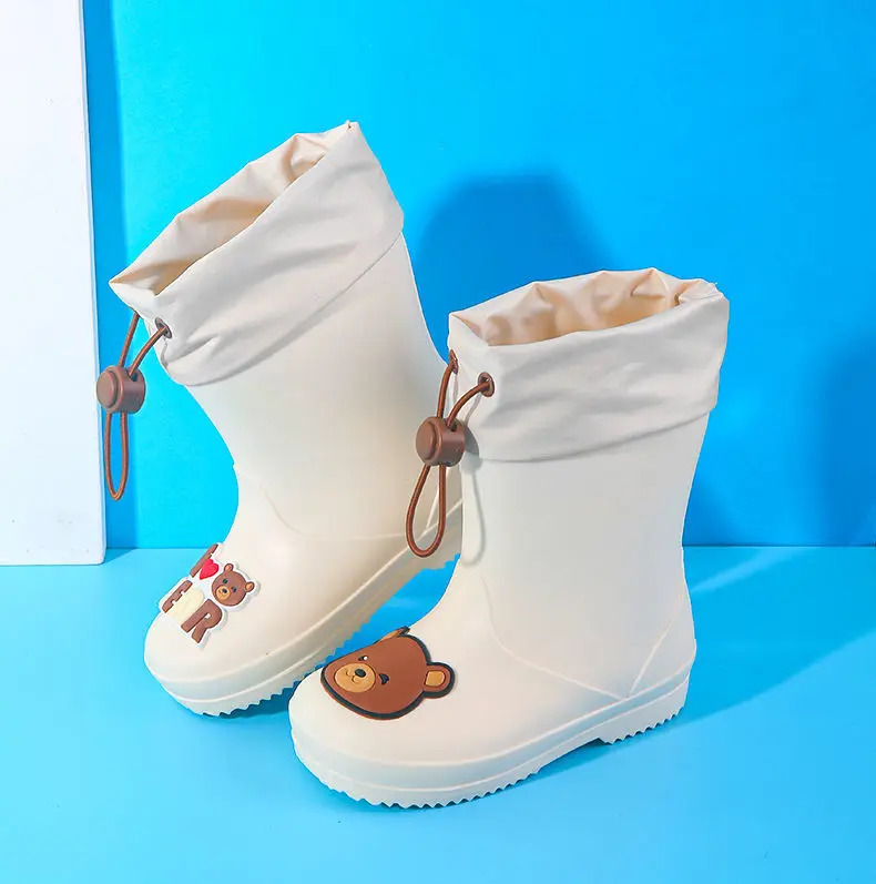 Рисунок 6 - Детские непромокаемые ботинки