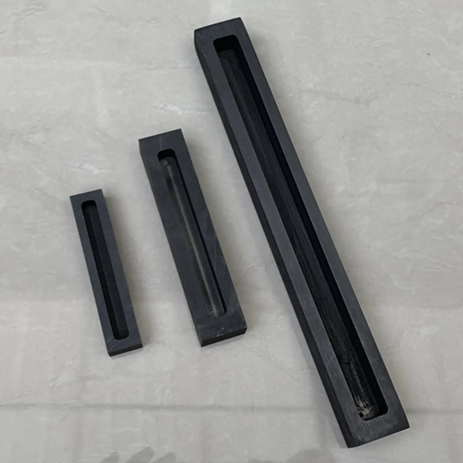 

Black Rectagular Ingot Bar Melting Casting , for Non Ferrous Metal