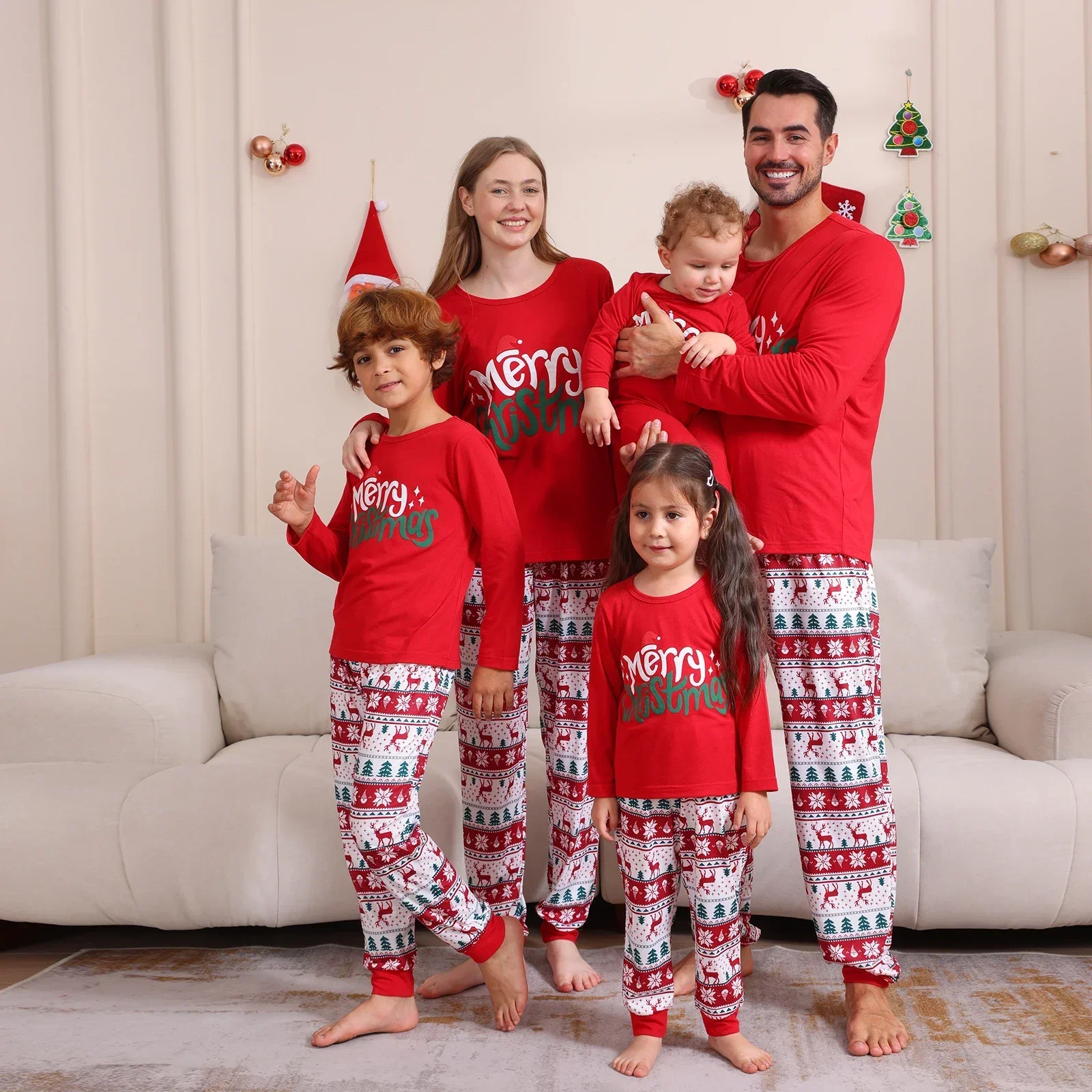 New 2024 Letter Print Christmas Pajamas Set Mother Daughter Dad Son Matching Outfits Soft Homewear 2 Pcs Suit Pyjama Family Look