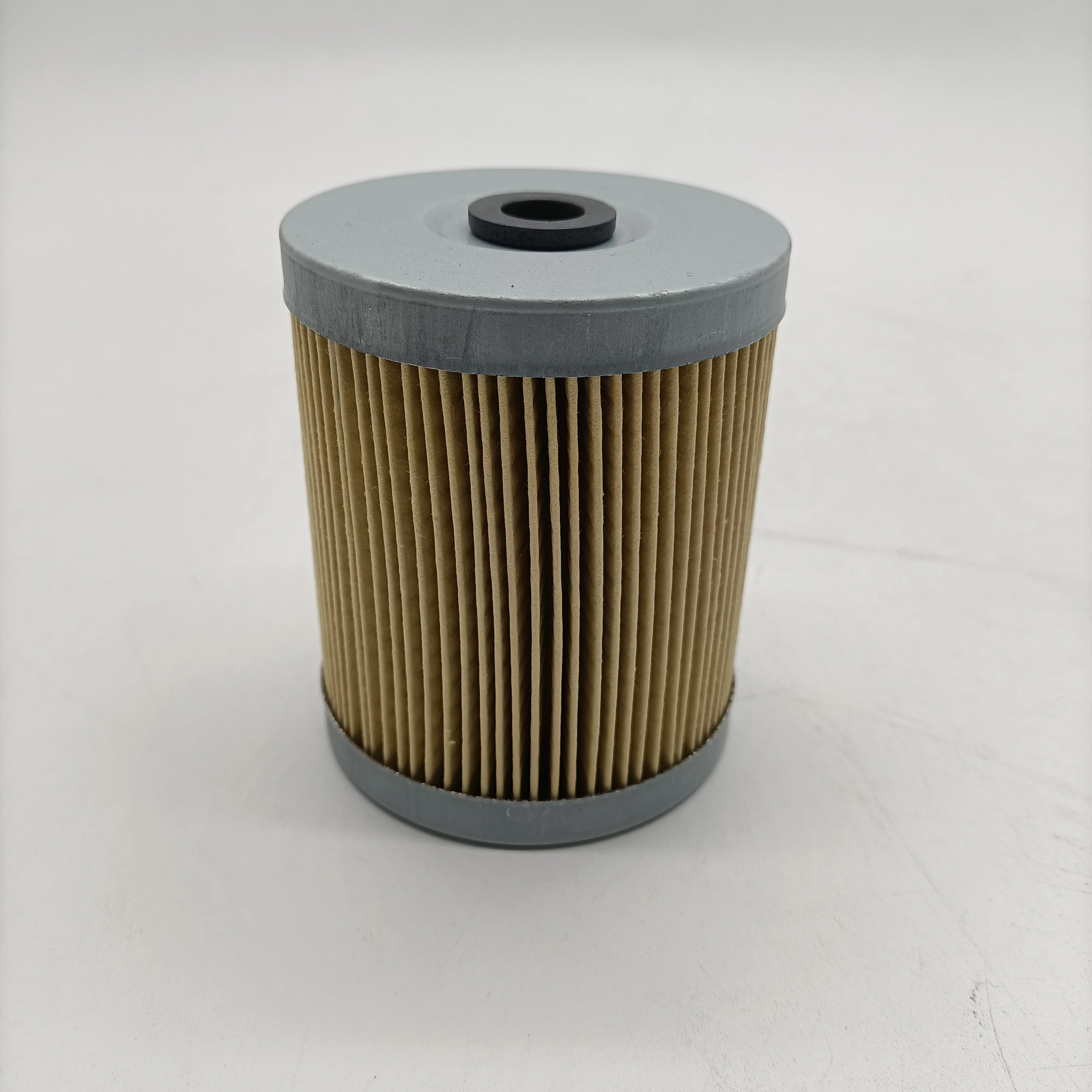 Элемент топливного фильтра Φ P550056 4694906 FF5070 совместимый с Komatsu PC50 PC55 |