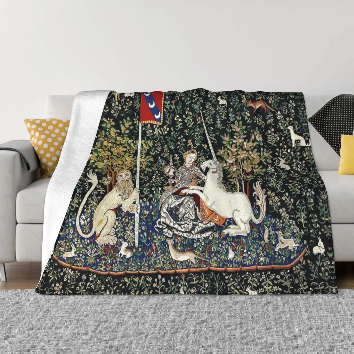 

The Lady And The Unicorn Midnight Floral Coral Fleece Plush Throw Blankets Medieval Renaissance Blankets for Bedding Soft Quilt