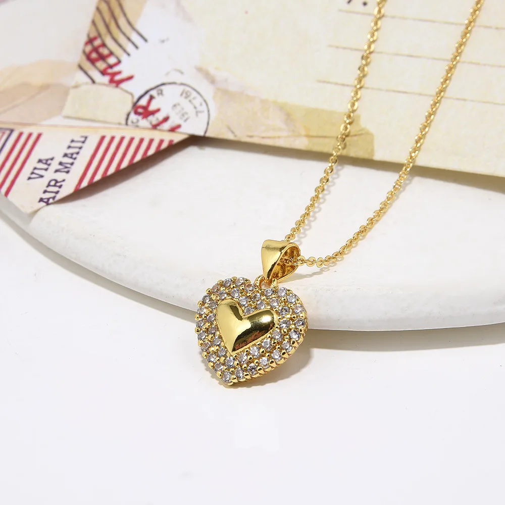 Sparkling Heart Pendant Necklace for Women Inlaid Zircon Luxury Charm Popular Lovely Lady Necklaces For Party Jewelry Gift