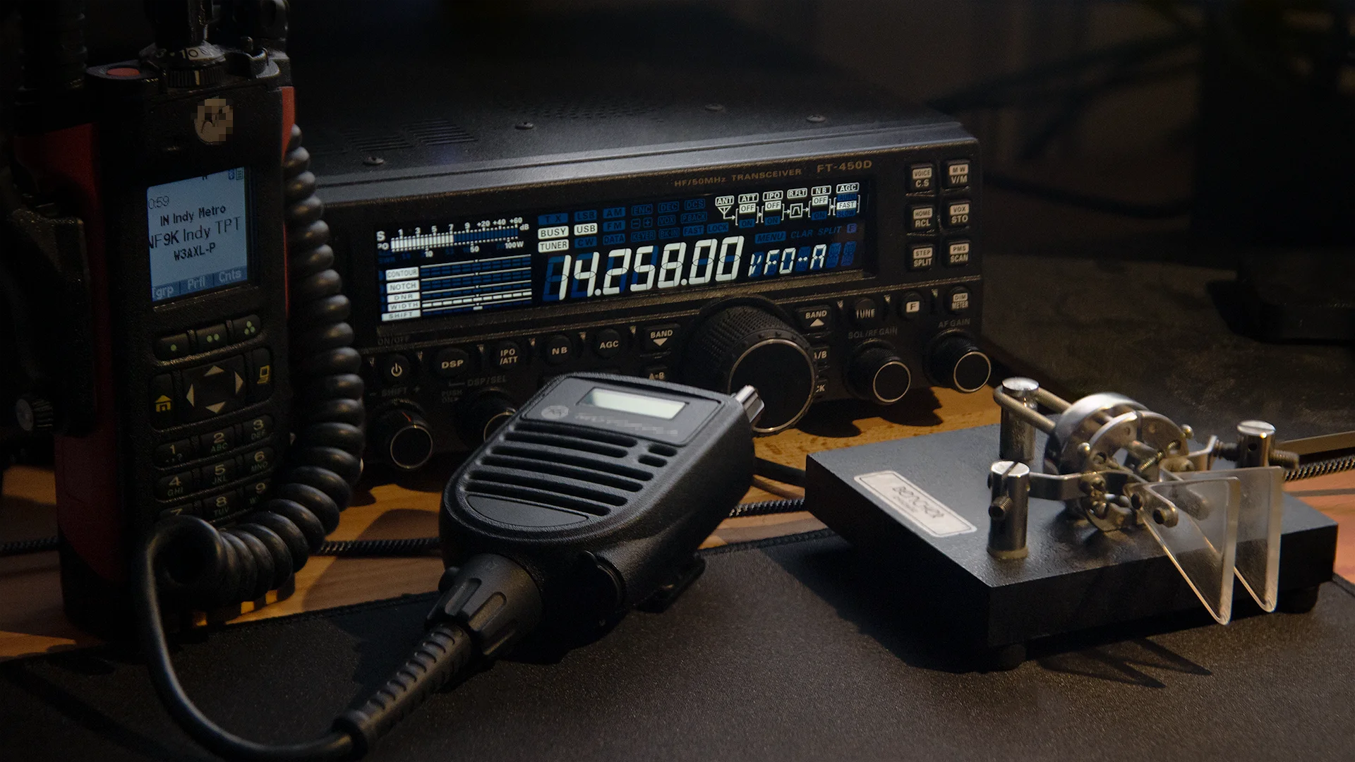 Фото Yaesu ft 450 FT-450D UHF VHF Talkie-walky 100 км двухдиапазонная цифровая Am FM автомобильная коротковолновая однополосная радиостанция 50 км рация №2