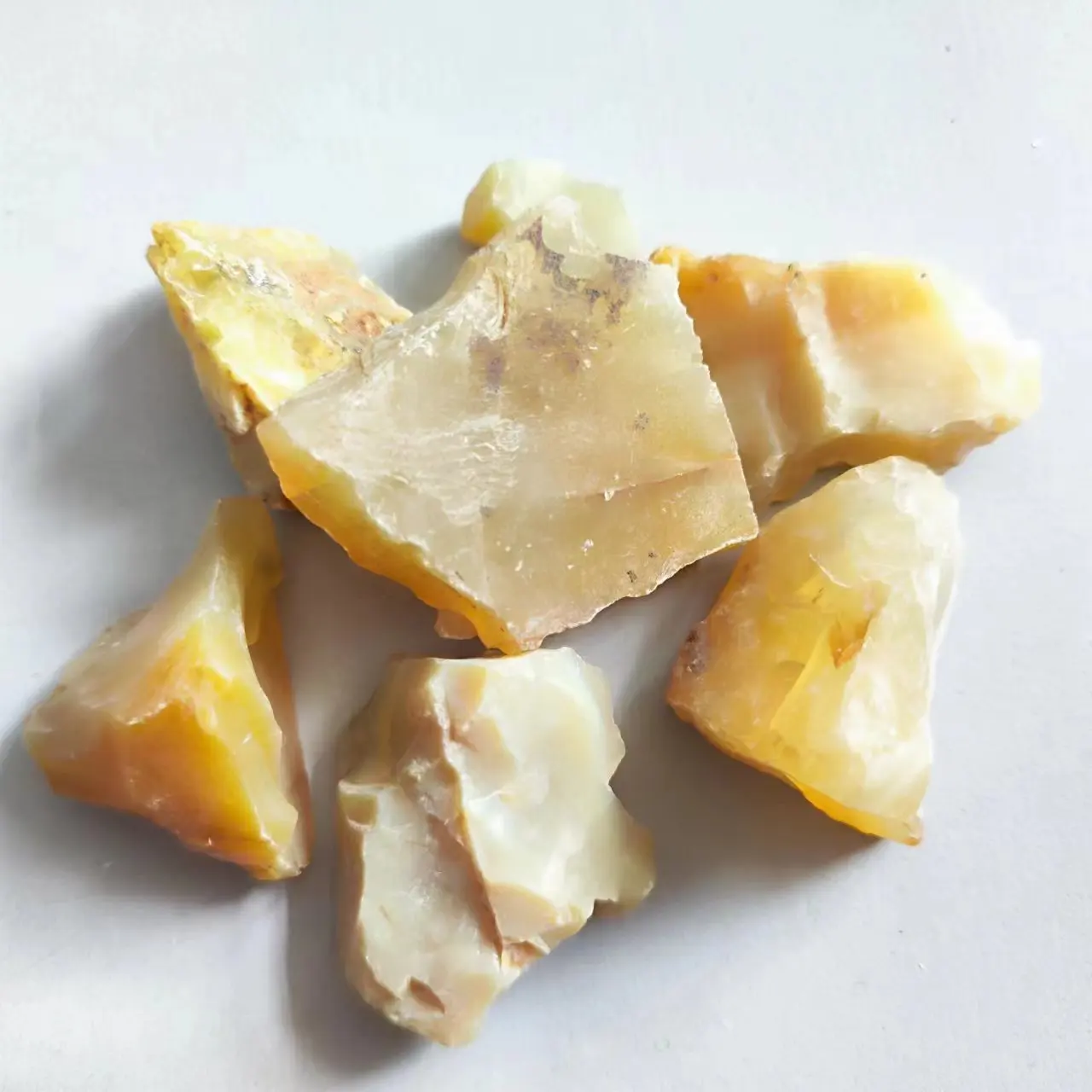 

Натуральный опал