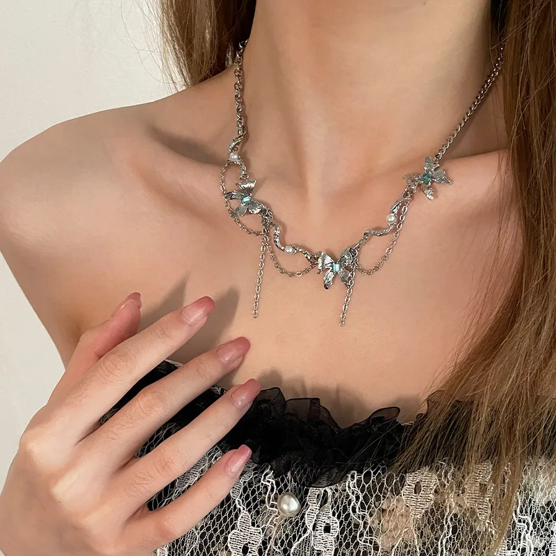 

Y2K Fashion Sexy Butterfly Pendant Sliver Clavicle Necklace for Women Sweet Chic Daily Party Necklaces Kpop Trendy Jewelry Gift
