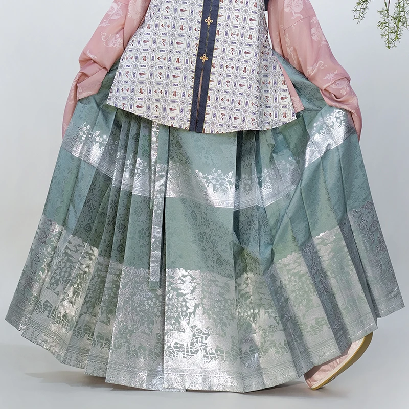 4 цвета Hanfu тканый Золотой Атлас мин сделано 5 метров Плиссированное лицо лошади