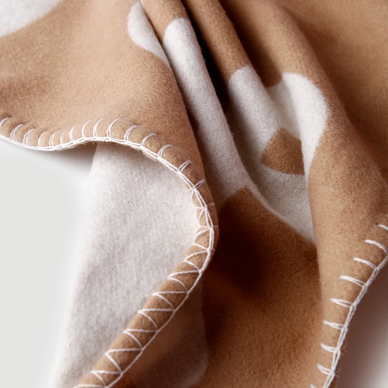 Кашемировое одеяло шаль шерстяной жаккардовый теплый чехол Love толстый для