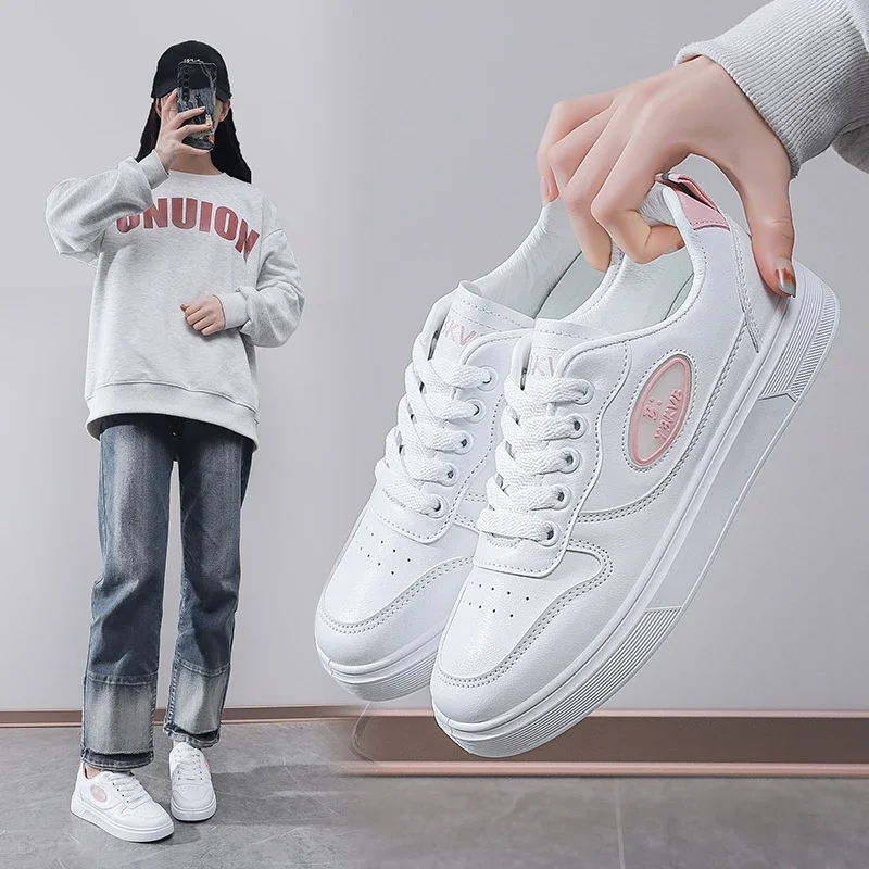 Кроссовки женские универсальные из ПУ кожи на шнуровке