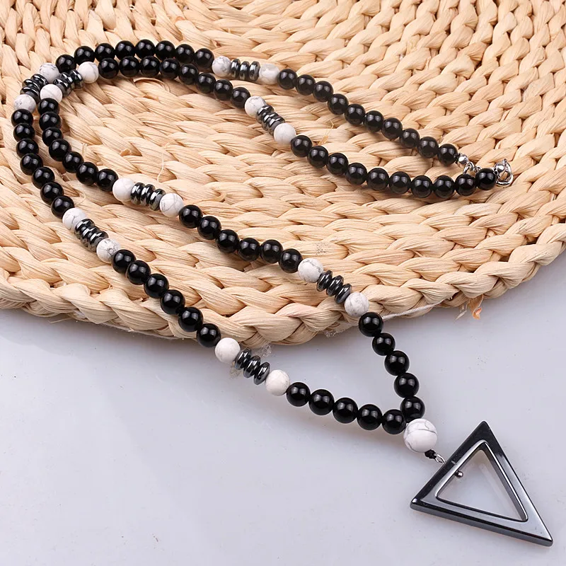 Ожерелье из натуральных камней