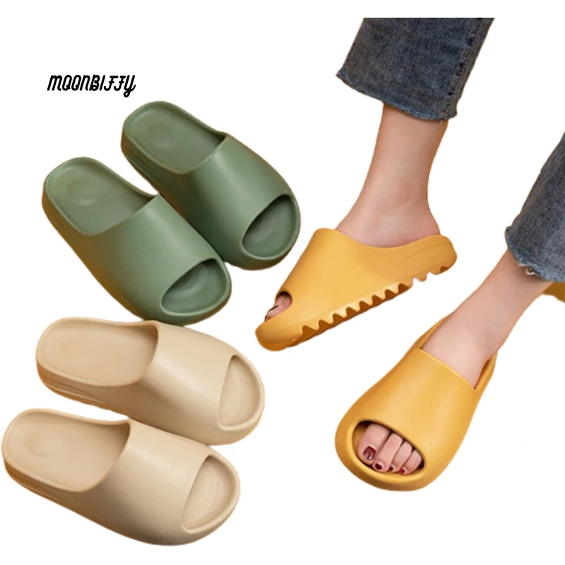 

Beach Ourdoor Light Flip Flops Large Size Couple Home Soft Slippers Thick Sole Non-slip EVA Indoor Shoes Flat Slides Men Women