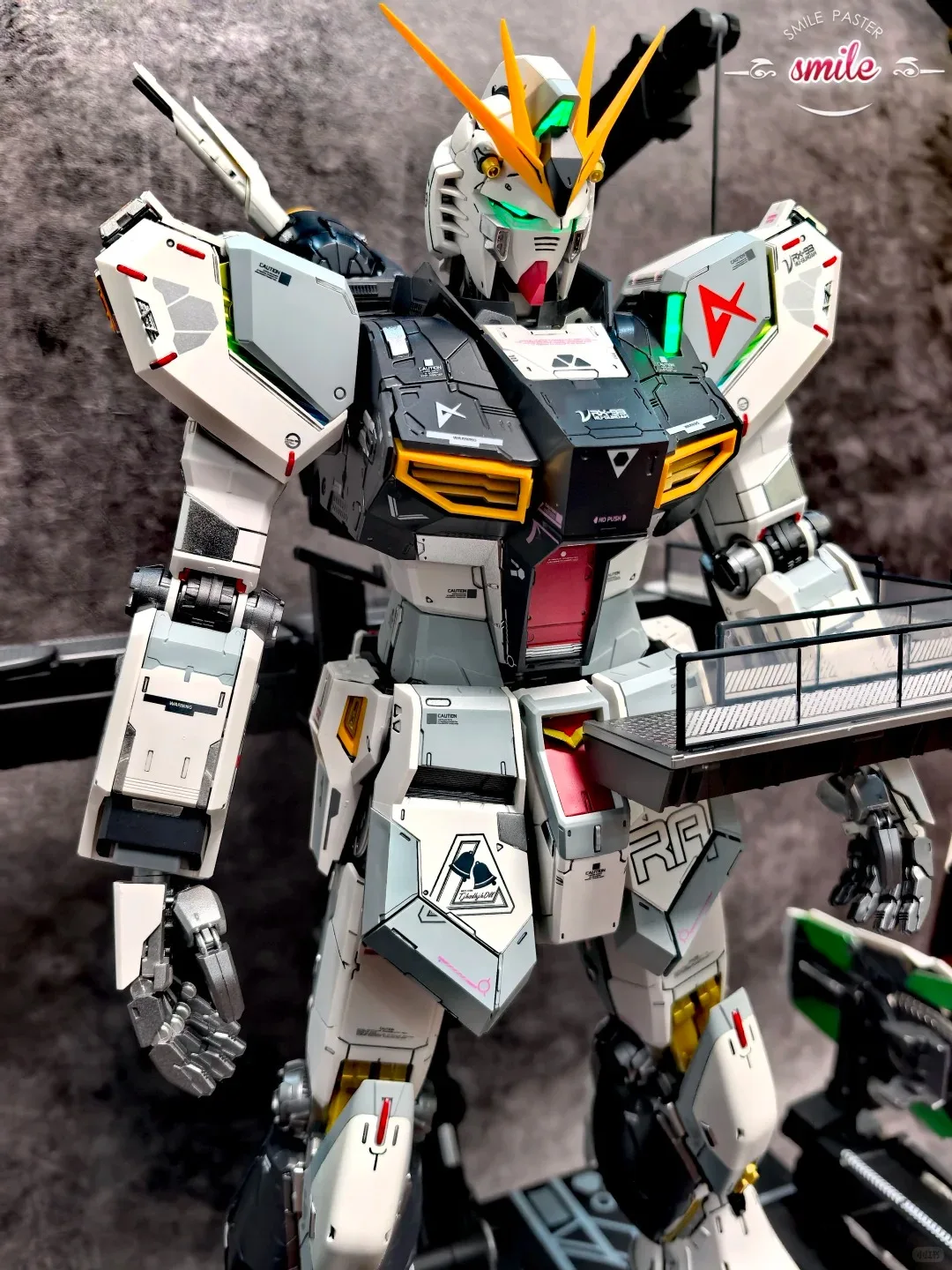 ГОРЯЧАЯ СКИДКА! Модель NCZZW и VT V-TIGER RX-93 V MG 1100 GK: Сборный пластиковый робот-модель, подарок на Рождество (art.: 3920da00e5ebf) - 3920da00e5ebf