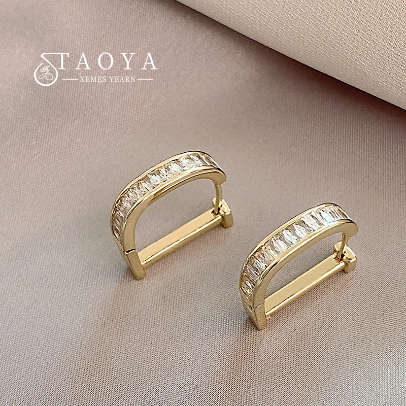

Classic Design Copper Inlaid Zircon Gold Color D-Letter Earrings 2023 Fashion Jewelry Wedding Party Luxury Accessories for Women
