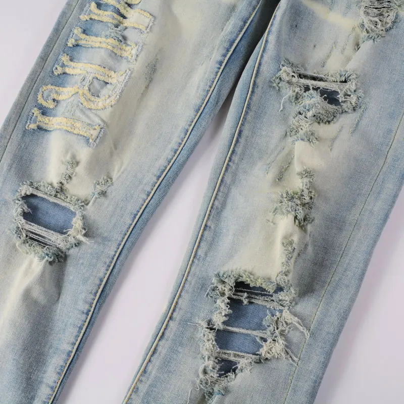 Рисунок 5 - Джинсы мужские рваные эластичные в стиле ретро