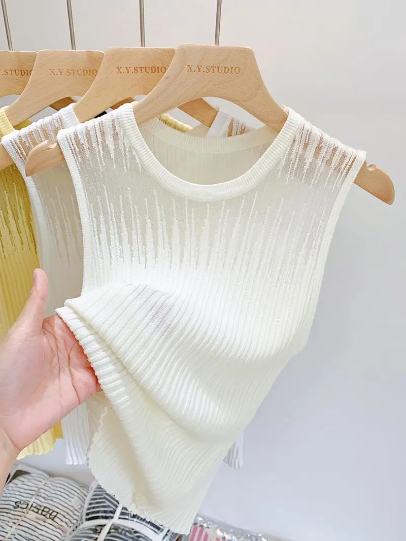 Маленькая женская кофта внутренняя верхняя с рукавами летняя