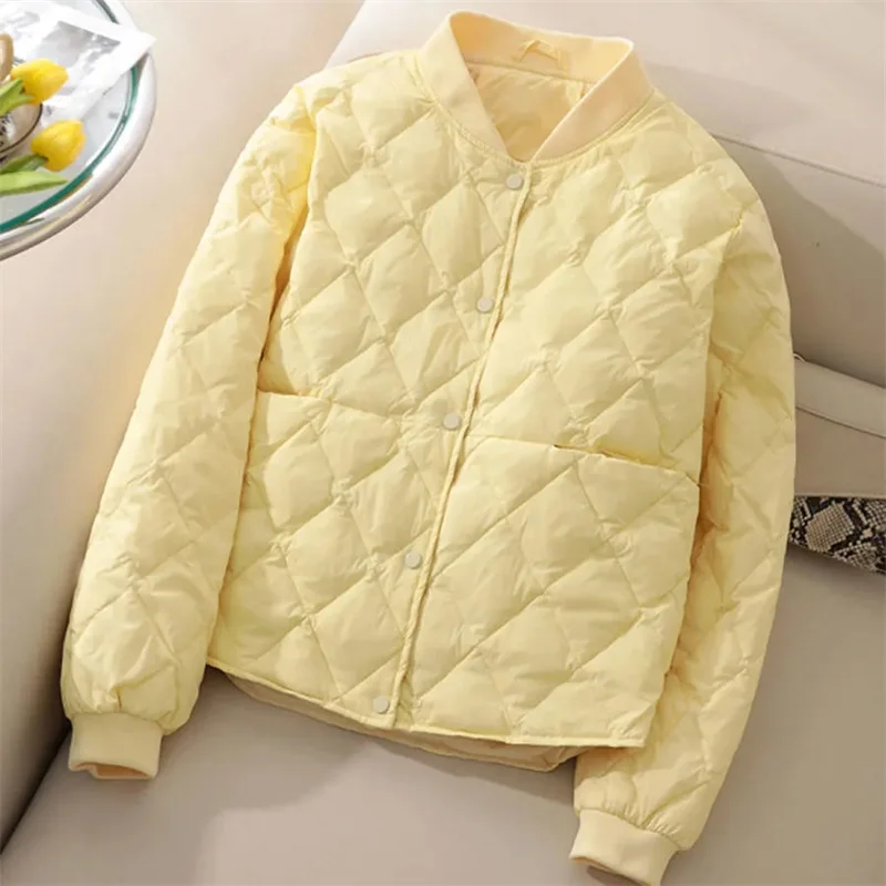 

2023 New Lightweight Hooded Down Cotton Women Wear Fashion Short Coat Qulited Autumn Winter Cotton-Padded Jacket Female Black