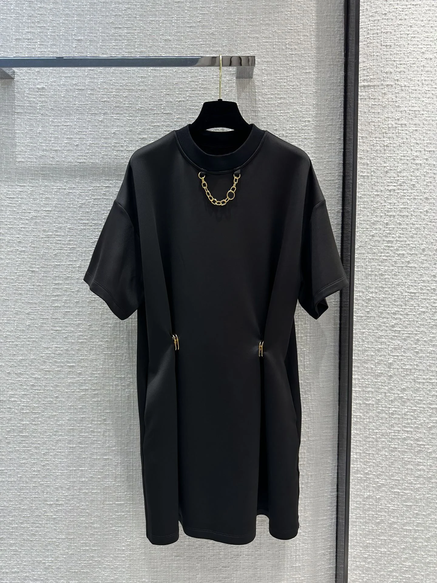 

Large metal button decoration design casual cotton dress, button bunching curve H version of the minimalist high-level sense7.3