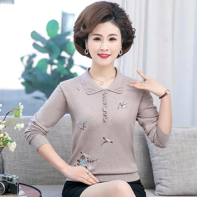 

Spring Autumn Embroidered Turn Down Collar Pullover Knitting Sweater New Middle-Aged Winter Female Loose Bottoming Top F17