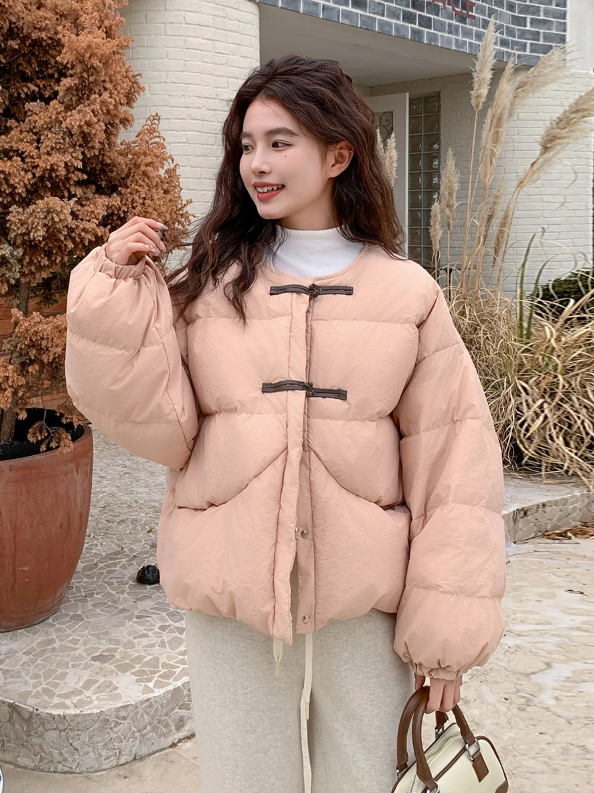 Розовый шарф с меховым воротником короткий пуховик женский зимний новый